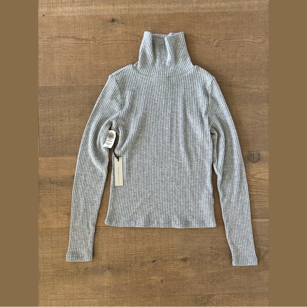 the group babaton new nwt gray ribbed turtleneck heather dover traverse